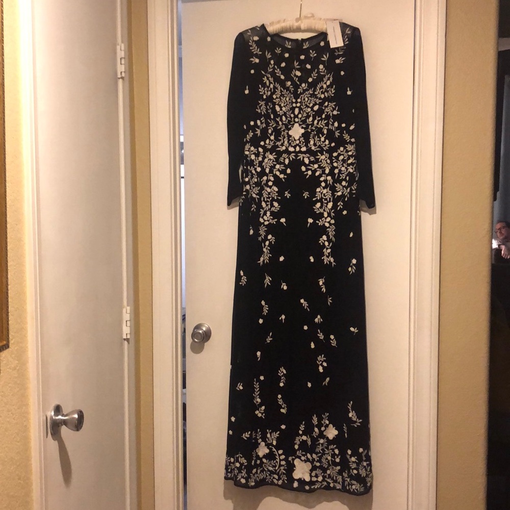 Full-length French Connection gown. New w/ tags.